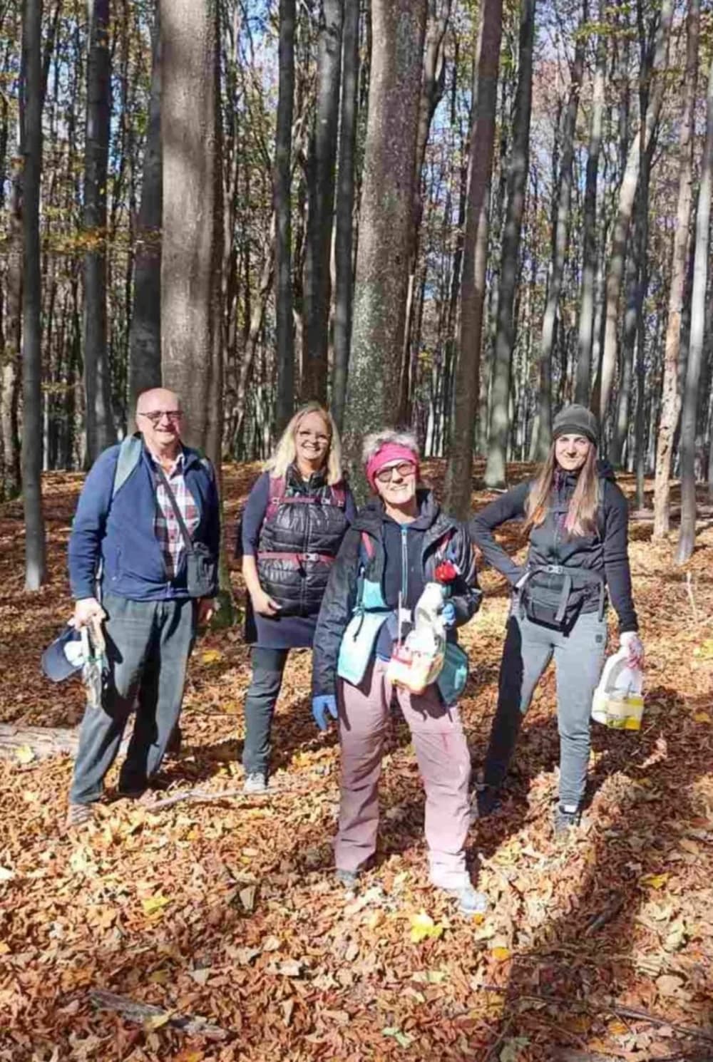 Markacistička sekcija HPD Sokolovca na Papuku: Uređujući putove uživali u jednoj od najljepših prirodnih pojava