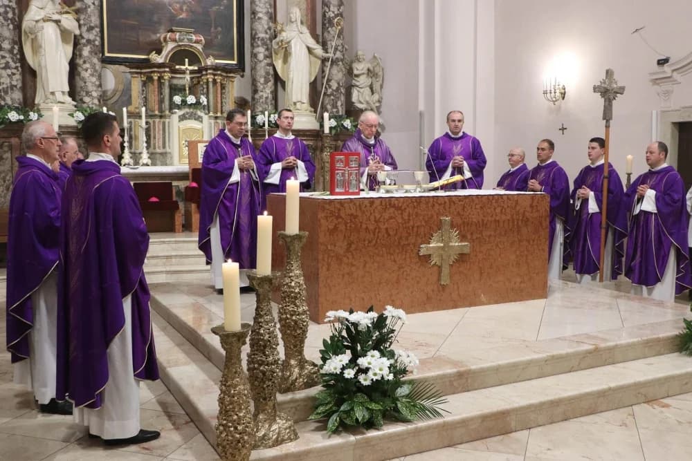 Spomen svih vjernih mrtvih u požeškoj Katedrali