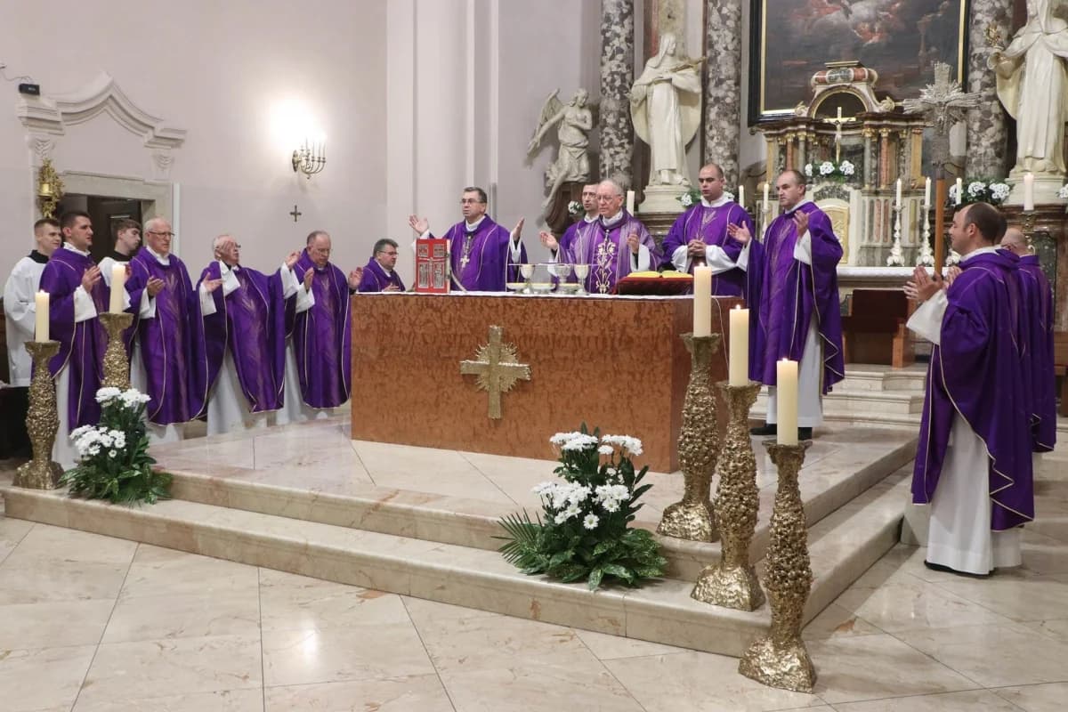Spomen svih vjernih mrtvih u požeškoj Katedrali
