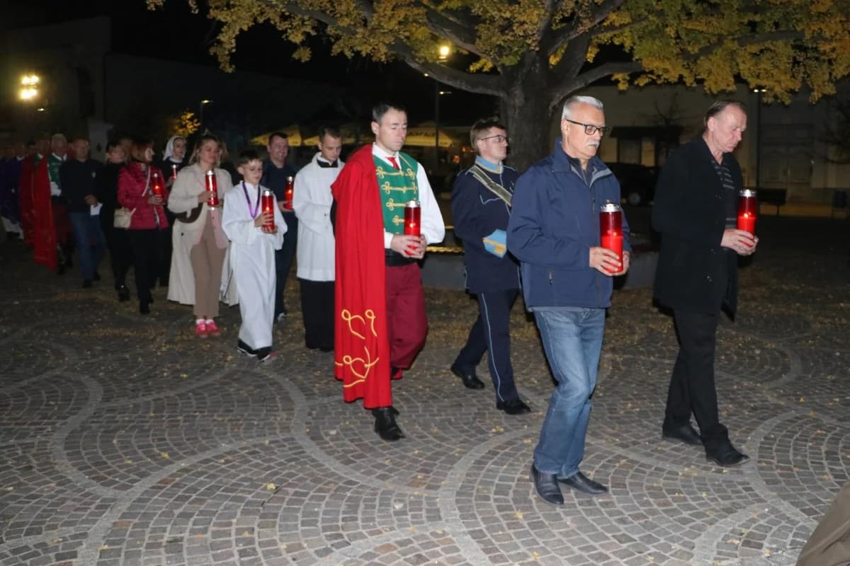 Spomen svih vjernih mrtvih u požeškoj Katedrali