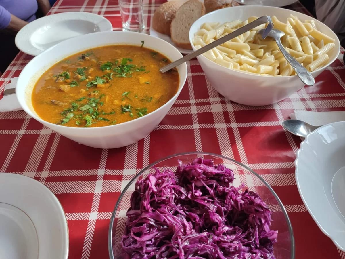 Vrijednim rukama do uređenih objekata: Požeški planinari u akciji