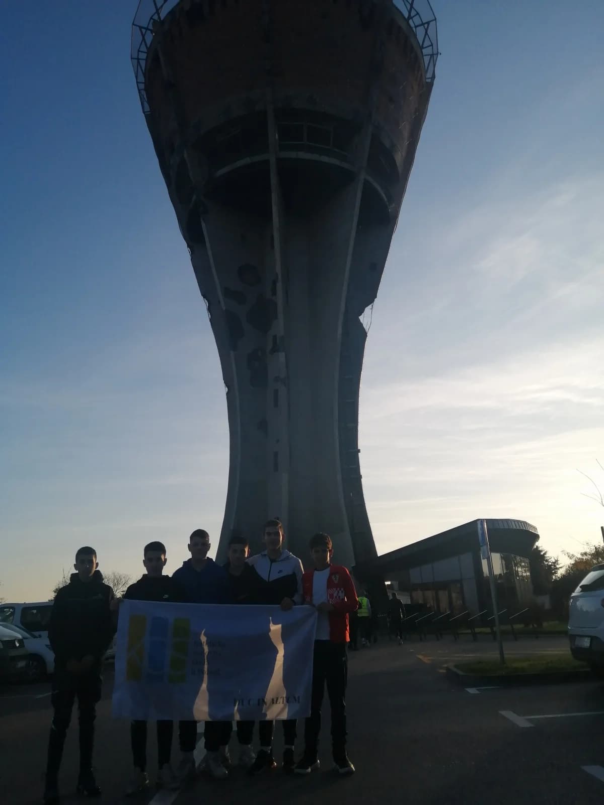 Učenici Katoličke škole na Biciklijadi do Vukovara