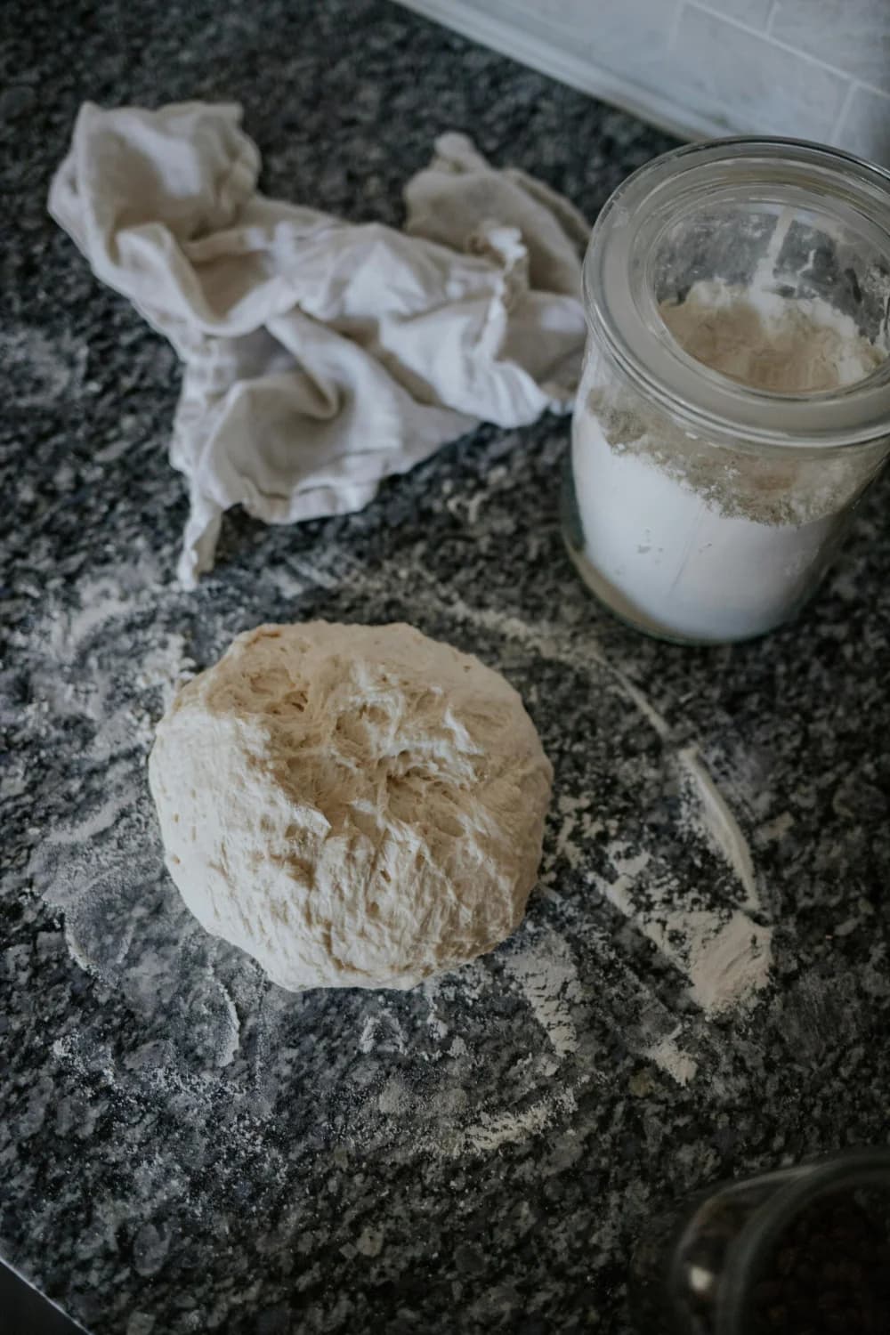 Ovo je najjednostavniji domaći kruh koji možete napraviti, a ne trebate ga ni mijesiti