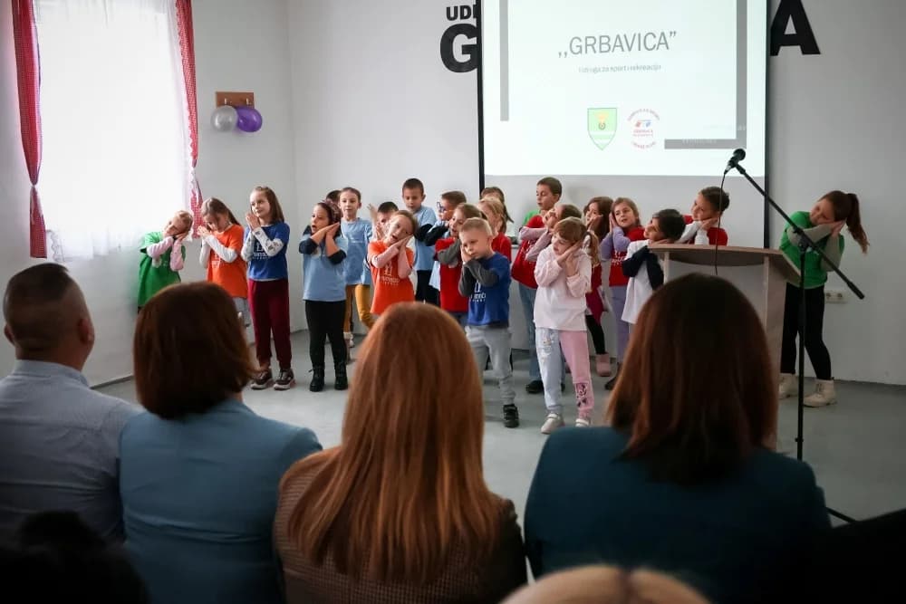 PLETERNICA: Otvorenje novog dječjeg igrališta ’Grbavica’