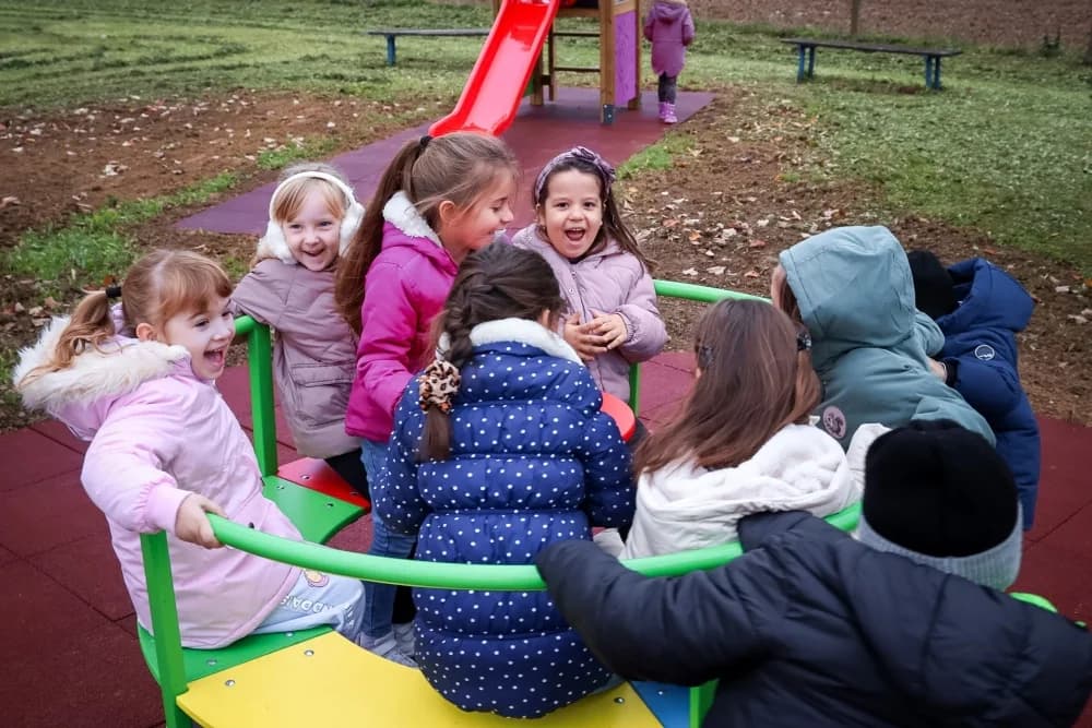 PLETERNICA: Otvorenje novog dječjeg igrališta ’Grbavica’