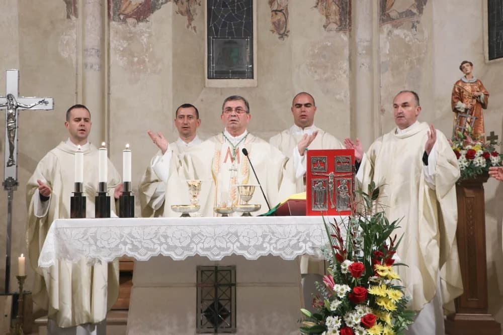 FOTO: Obljetnica posvete crkve sv. Lovre u Požegi
