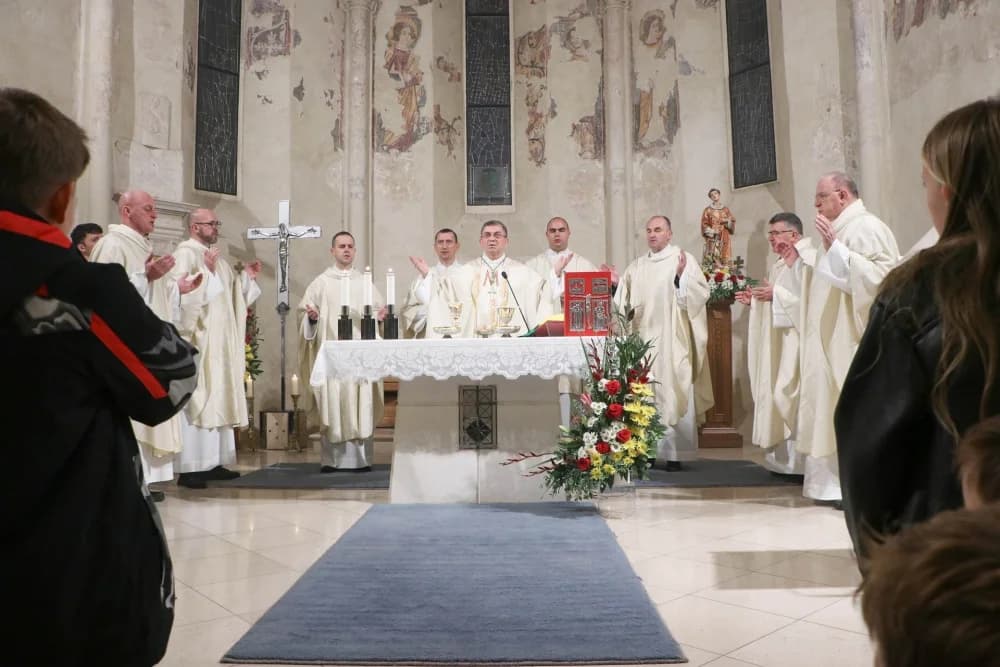FOTO: Obljetnica posvete crkve sv. Lovre u Požegi