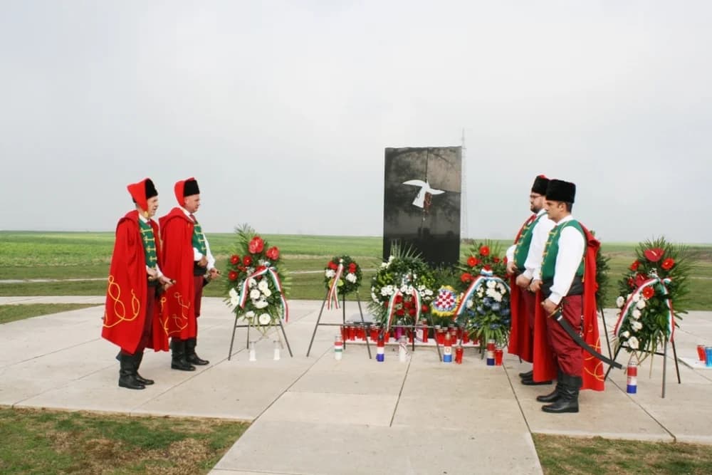 FOTO: Trenkovi panduri u Vukovaru