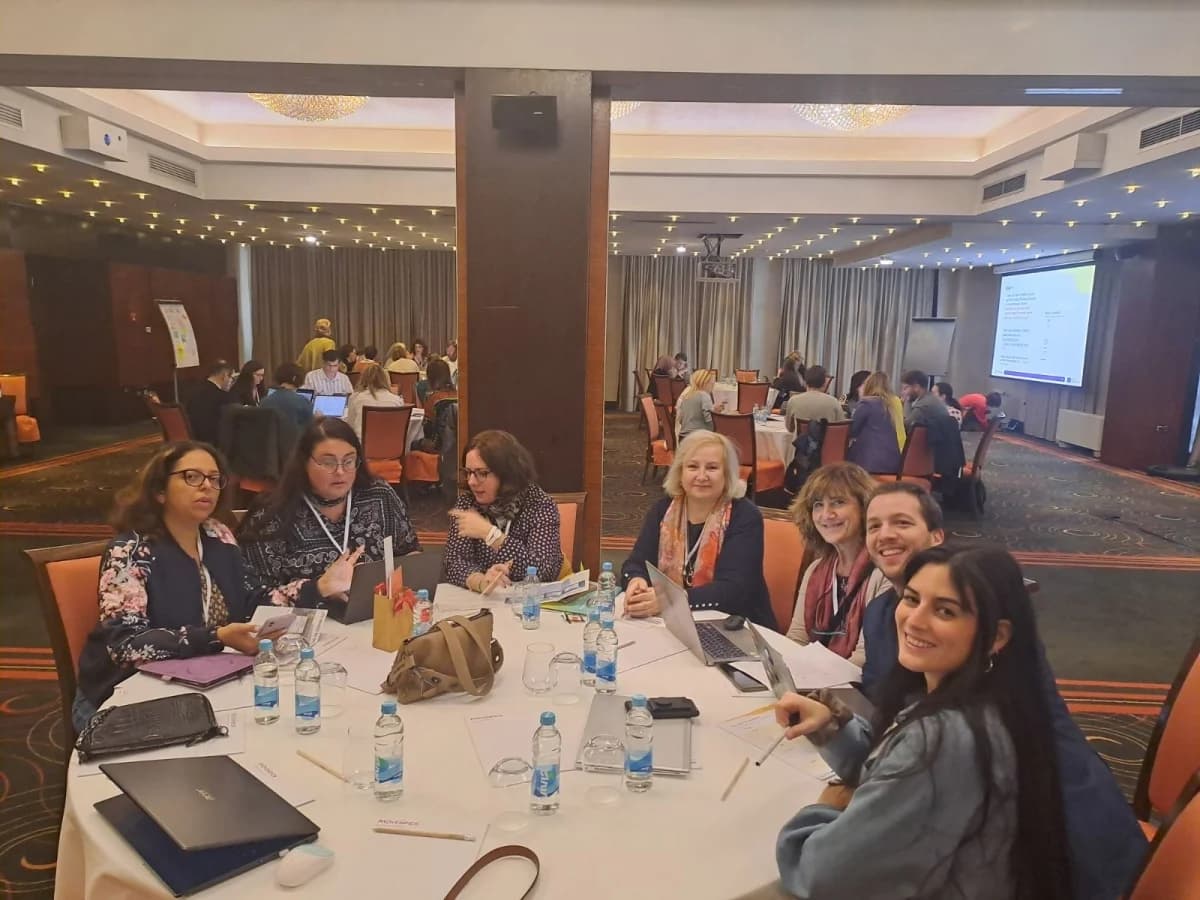 Profesorica Marina Mirković sudjelovala na eTwinningu u Sarajevu te ostvarila suradnju s kolegama iz Francuske, Turske, Rumunjske, Irske, Njemačke