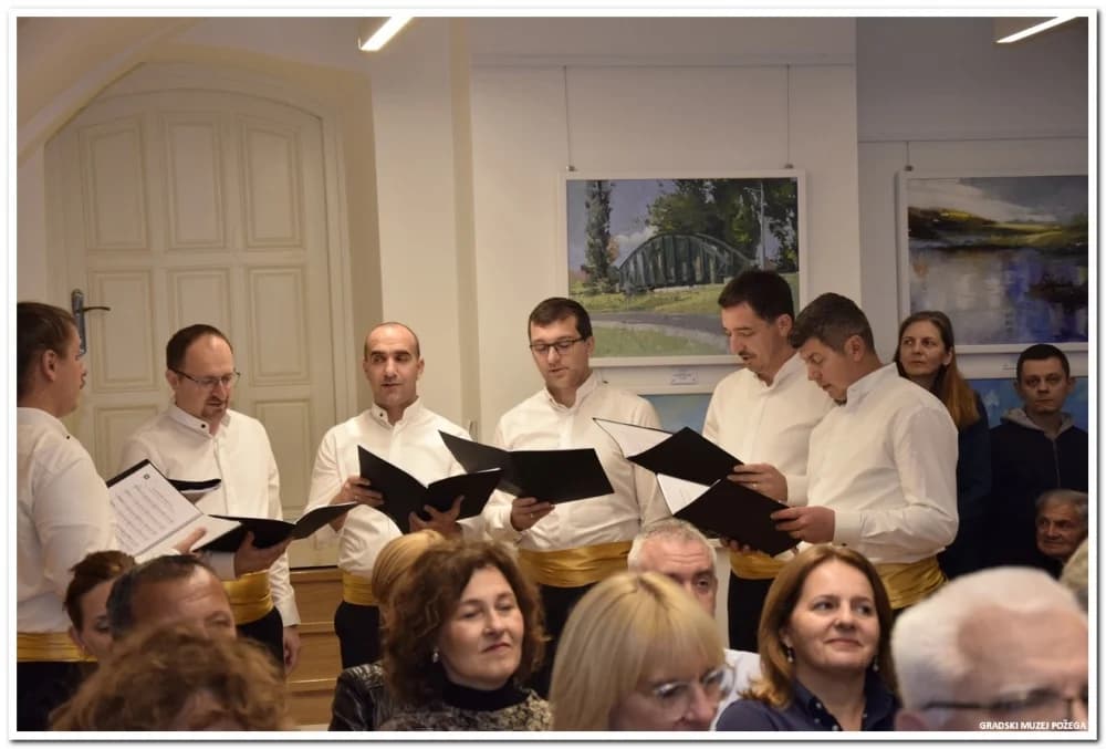 U požeškom muzeju predstavljena knjiga „Pjesme iz Slavonije“