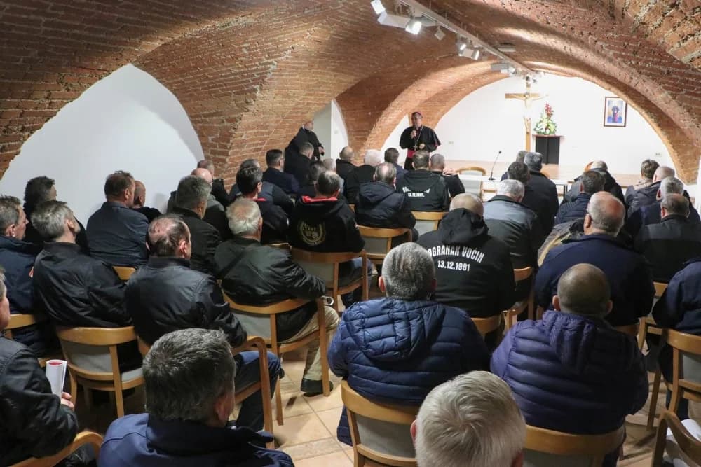 Predstavnici braniteljskih druga na primanju kod biskupa