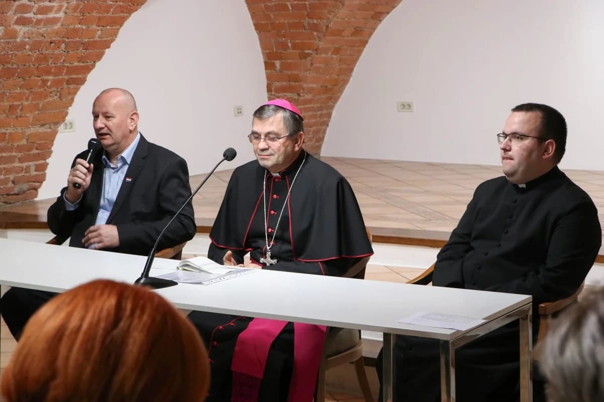 Predstavnici braniteljskih druga na primanju kod biskupa