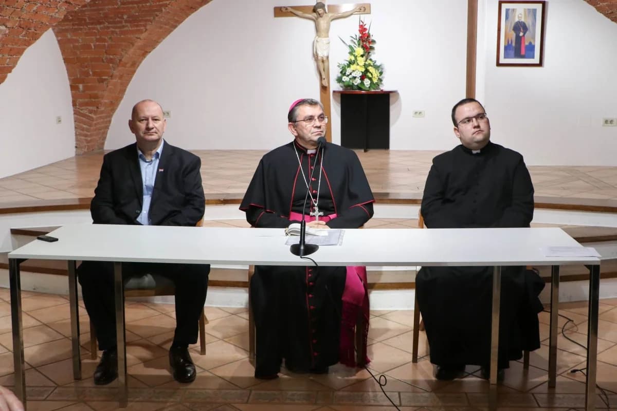 Predstavnici braniteljskih druga na primanju kod biskupa