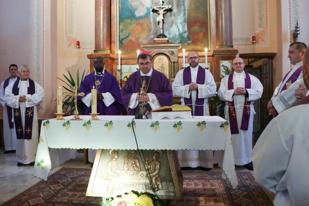 Sprovod prelata Stipe Josipovića