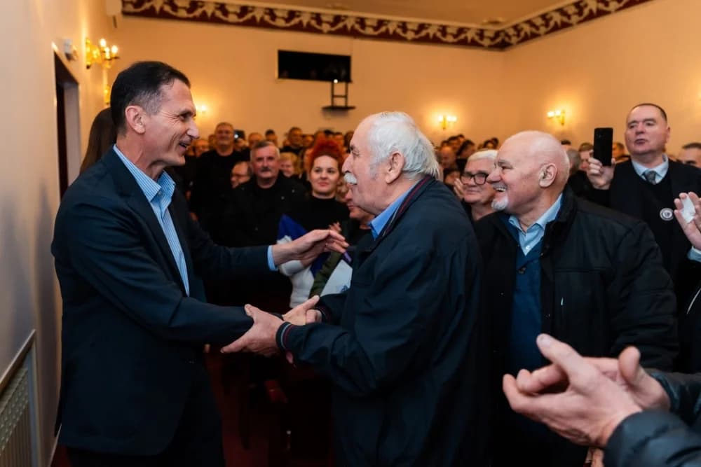 Prof. dr. sc. Dragan Primorac posjetio Požeško-slavonsku županiju. U Požegi predstavio svoj izborni program