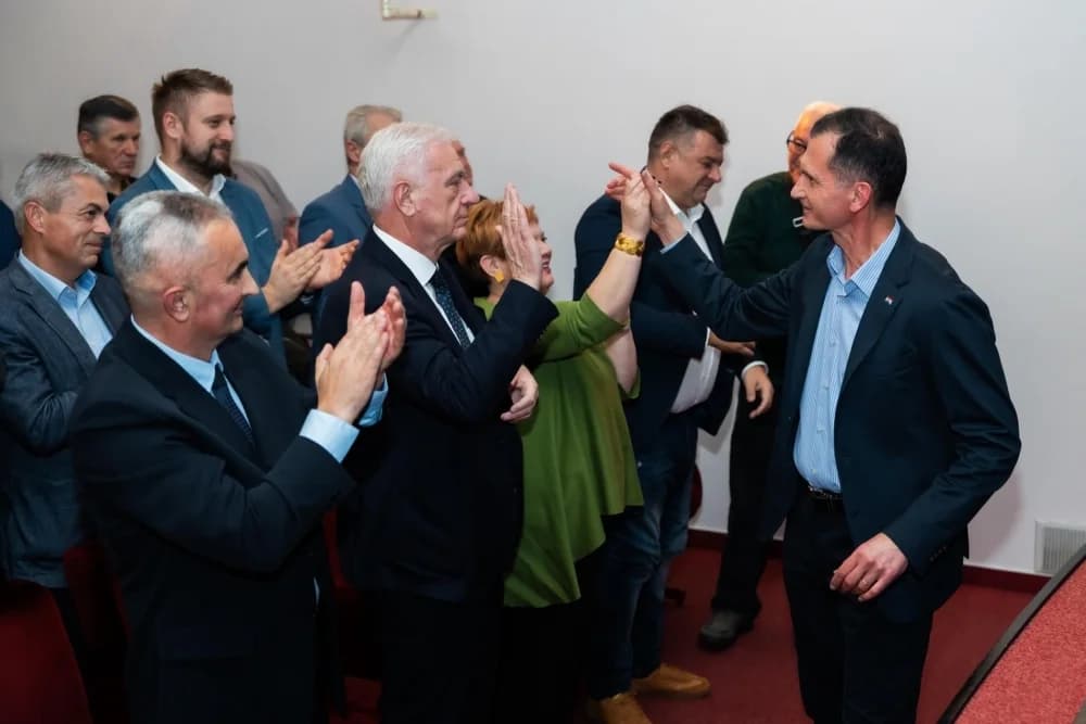 Prof. dr. sc. Dragan Primorac posjetio Požeško-slavonsku županiju. U Požegi predstavio svoj izborni program