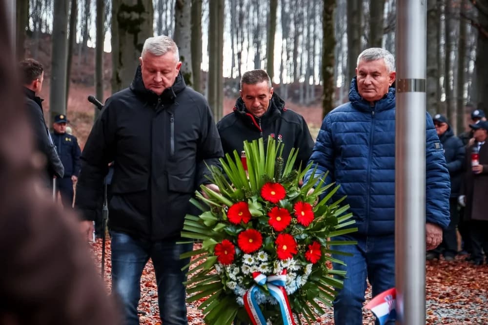 BAZA PAPUK: 33 godine od pogibije hrvatskih branitelja