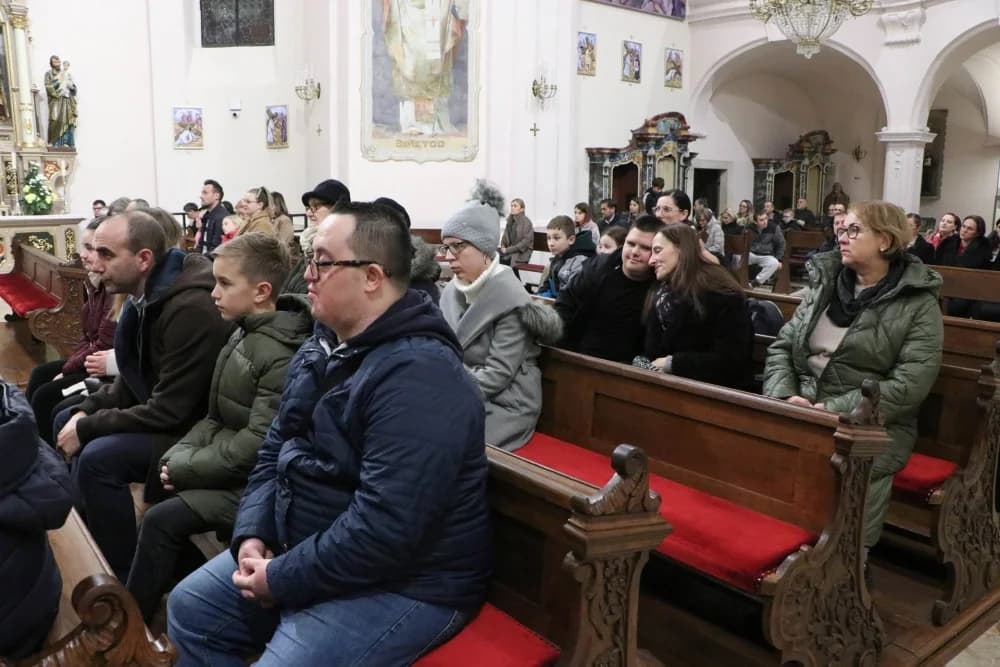 FOTO: U Požegi proslavljen sv. Nikola s djecom u razvojnim teškoćama i mladima s invaliditetom