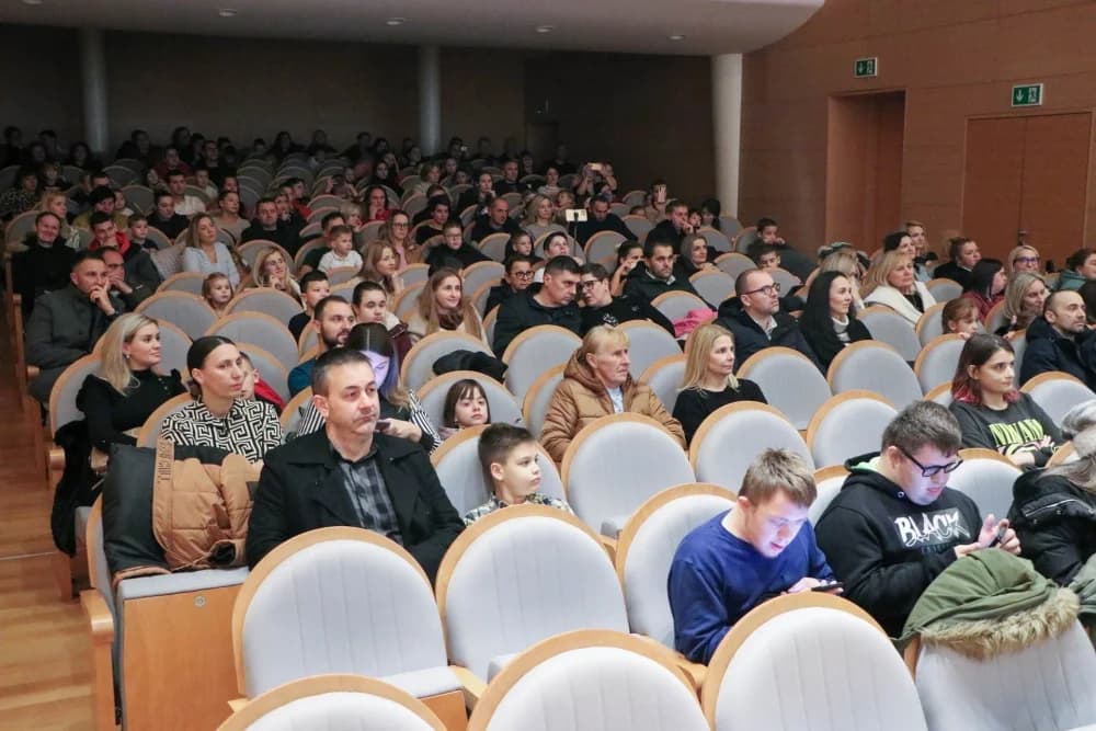 FOTO: U Požegi proslavljen sv. Nikola s djecom u razvojnim teškoćama i mladima s invaliditetom