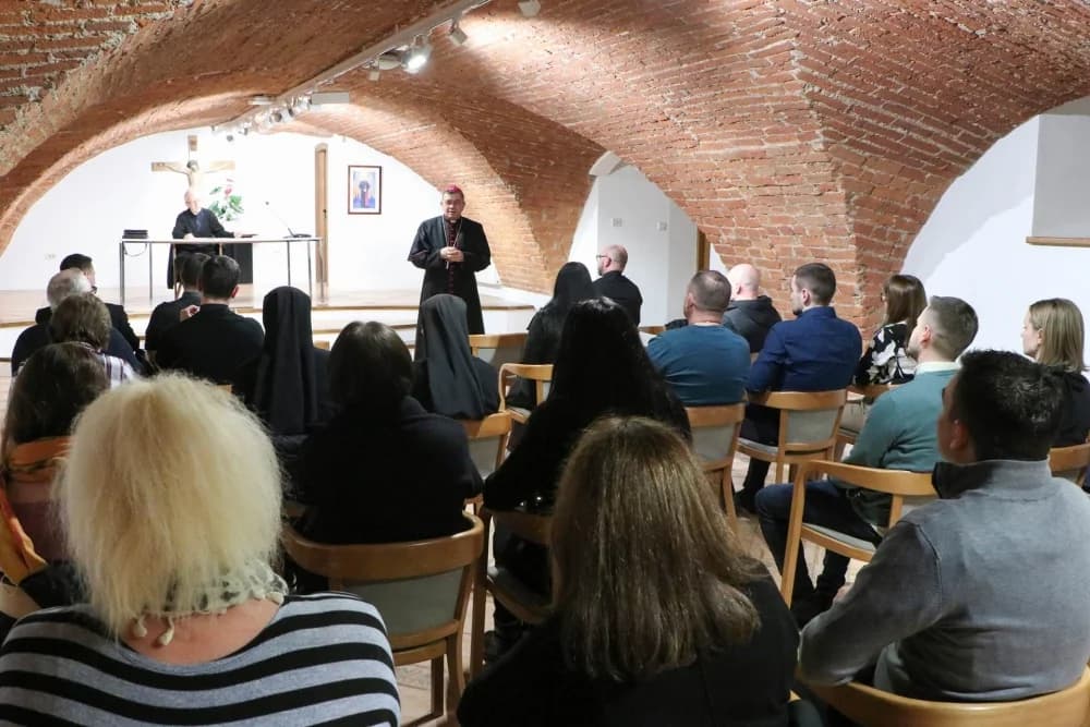 Adventska duhovna obnova za djelatnike središnjih biskupijskih ustanova u Požegi