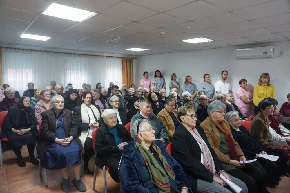 Biskupov pohod Domu za starije i nemoćne osobe u Velikoj