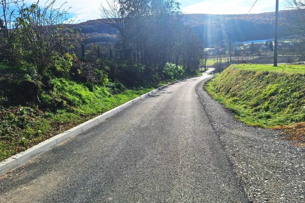 Novi asfalta u Prekopakri i Kusonjama