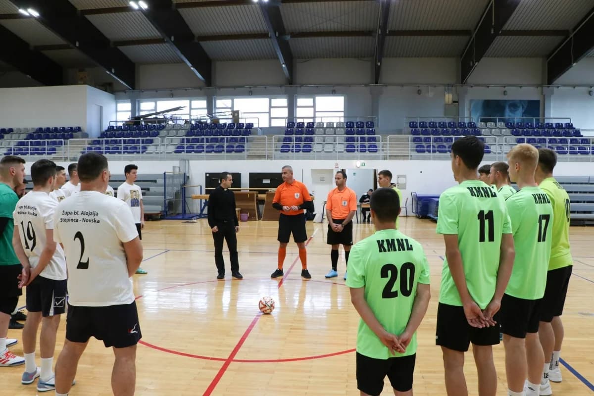 Započela je Katolička malonogometna liga: Prve utakmice odigrane u dvorani u Velikoj