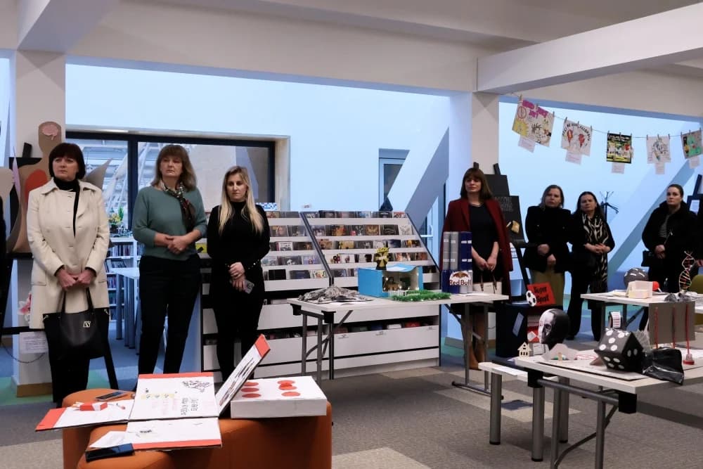 Mjesec borbe protiv ovisnosti: U Požegi otvorena izložba ’Kreativni i neovisni’