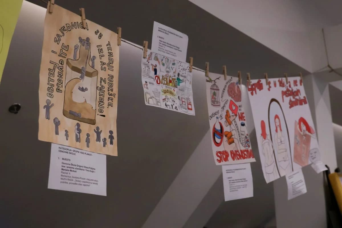Mjesec borbe protiv ovisnosti: U Požegi otvorena izložba ’Kreativni i neovisni’