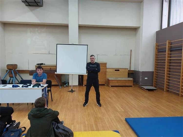Učenicima požeške Tehničke škole održano predavanje o ovisnosti i njenog suzbijanja kod mladih
