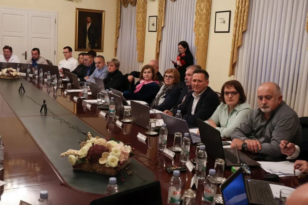 Županijska skupština PSŽ: Prihvaćen proračun za 2025. godinu, aktualni sat o prometnicama i javno linijskom prijevozu