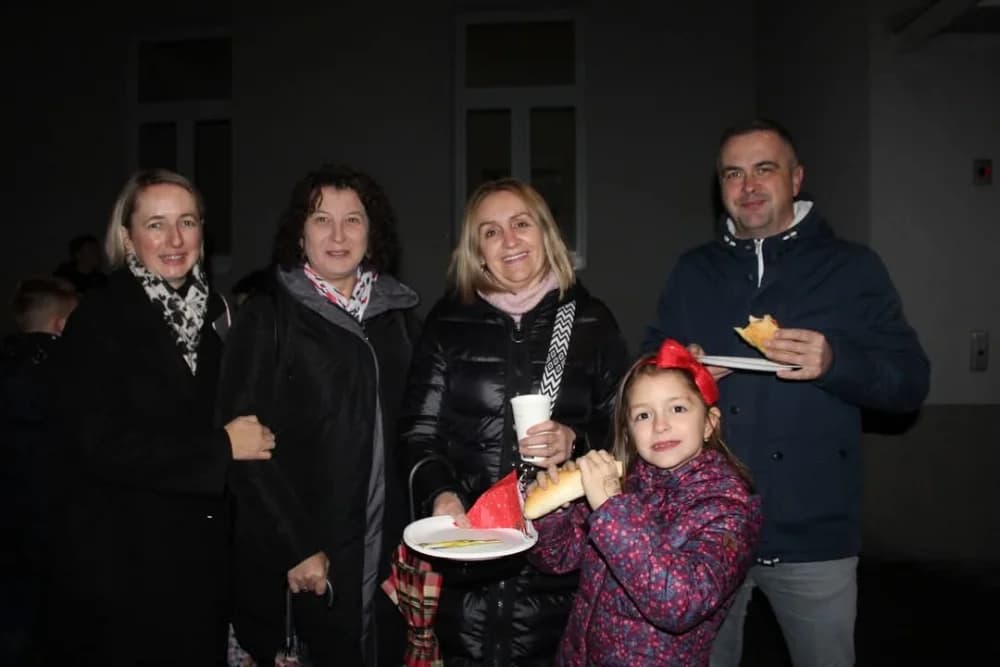 FOTO: Advent u požeškoj Katoličkoj osnovnoj školi