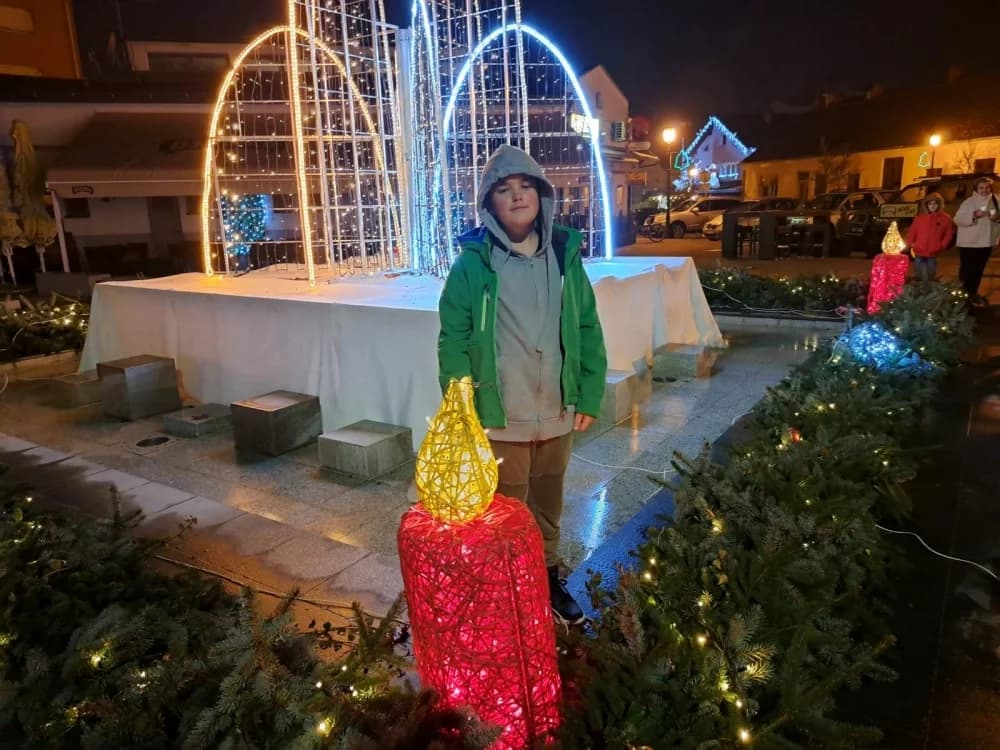 3. Adventska svijeća