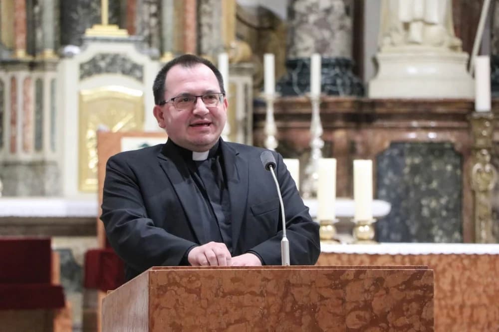 FOTO: Adventski susret osoba s invaliditetom u požeškoj Katedrali