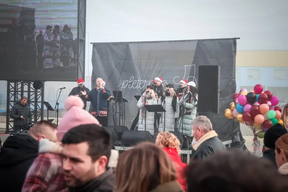PLETERNICA: Doček Nove godine u podne