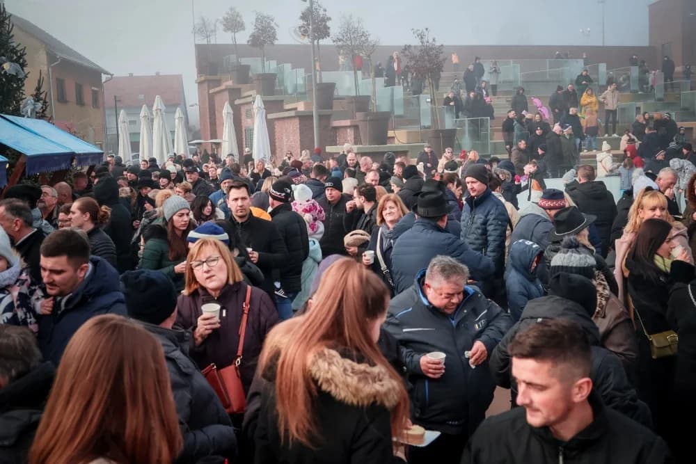PLETERNICA: Doček Nove godine u podne