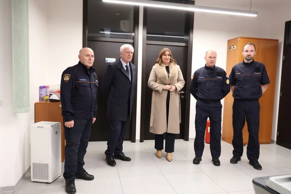 Tradicionalni obilazak dežurnih službi na novogodišnju noć