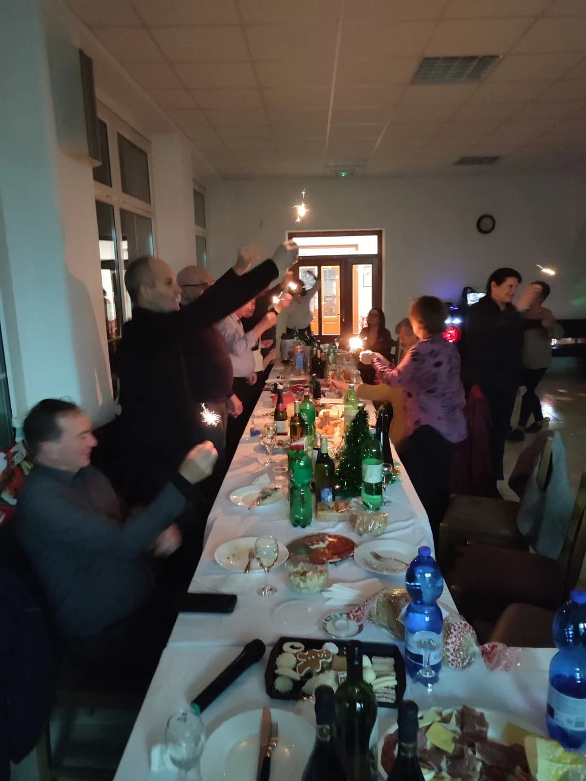 Spektakularan doček Nove godine u Lapjaku: Od druženja uz glazbu do osvajanja Tauberovih stijena