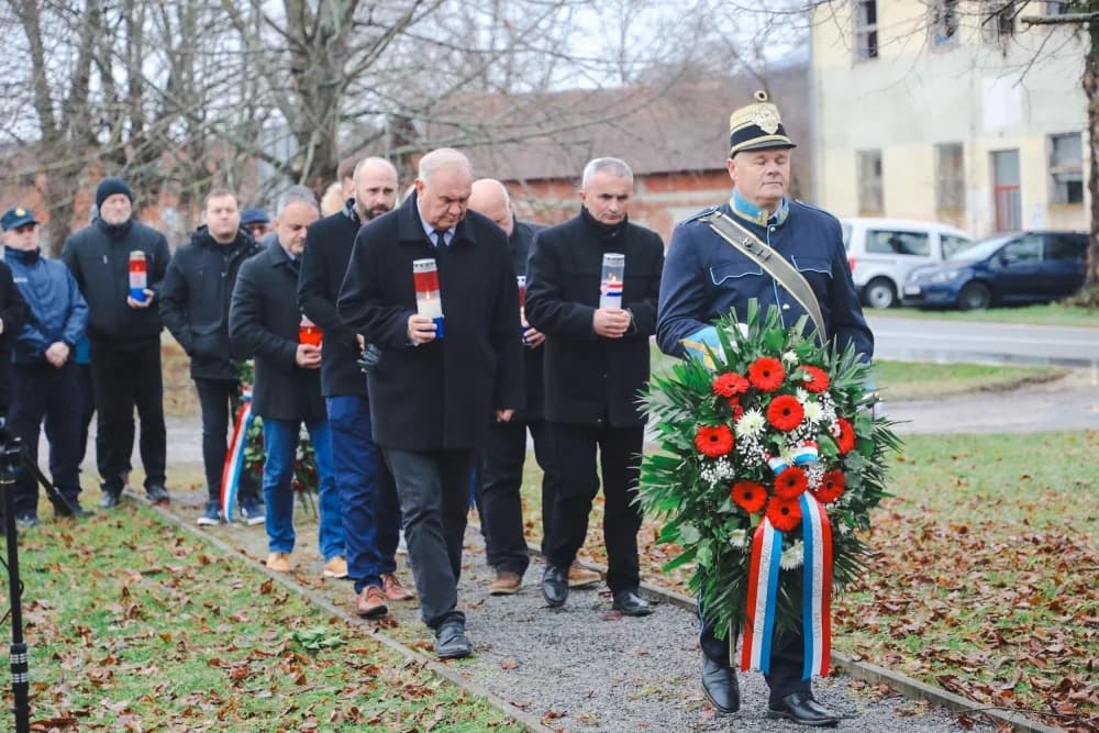 ŠPANOVICA: Obilježena 33. obljetnica pogibije četvorice hrvatskih branitelja 63. “A“ samostalne gardijske bojne ZNG-a Požega