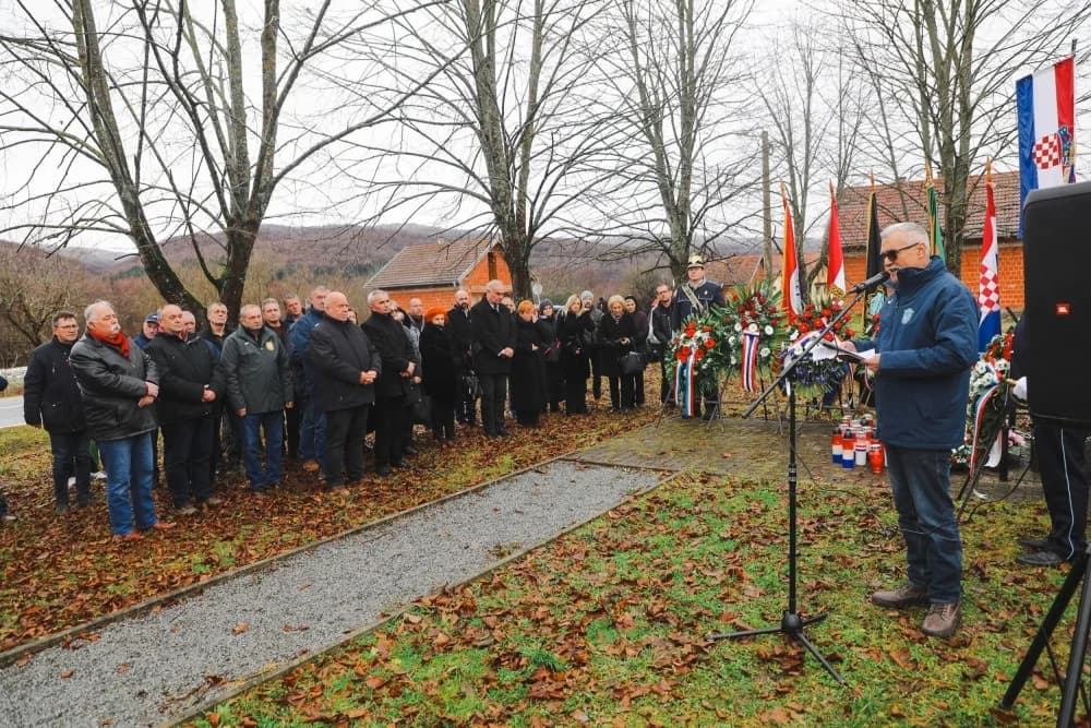 ŠPANOVICA: Obilježena 33. obljetnica pogibije četvorice hrvatskih branitelja 63. “A“ samostalne gardijske bojne ZNG-a Požega