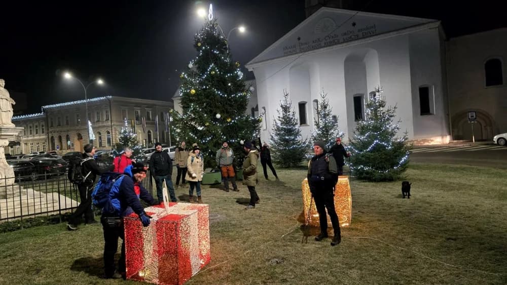 FOTO: Noćni izlet na Vrhovački grad - HPD Gojzerica Požega