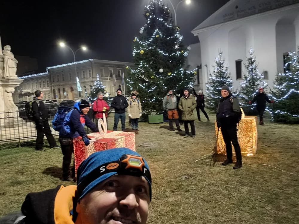 FOTO: Noćni izlet na Vrhovački grad - HPD Gojzerica Požega