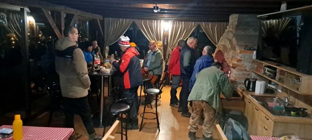 FOTO: Noćni izlet na Vrhovački grad - HPD Gojzerica Požega