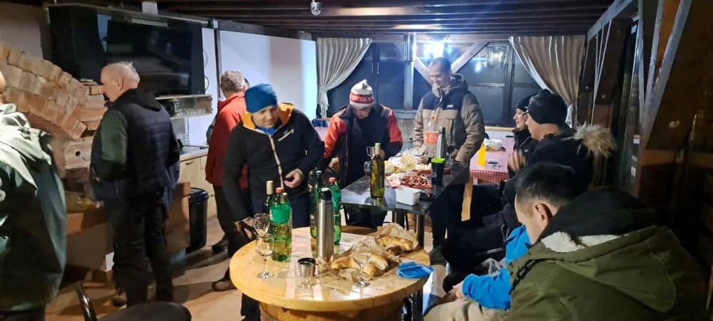 FOTO: Noćni izlet na Vrhovački grad - HPD Gojzerica Požega