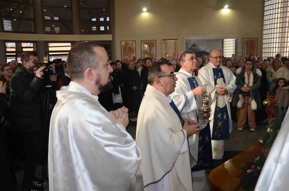 Biskup Martinović predvodio slavlje Gospe Brze Pomoći u Slavonskom Brodu