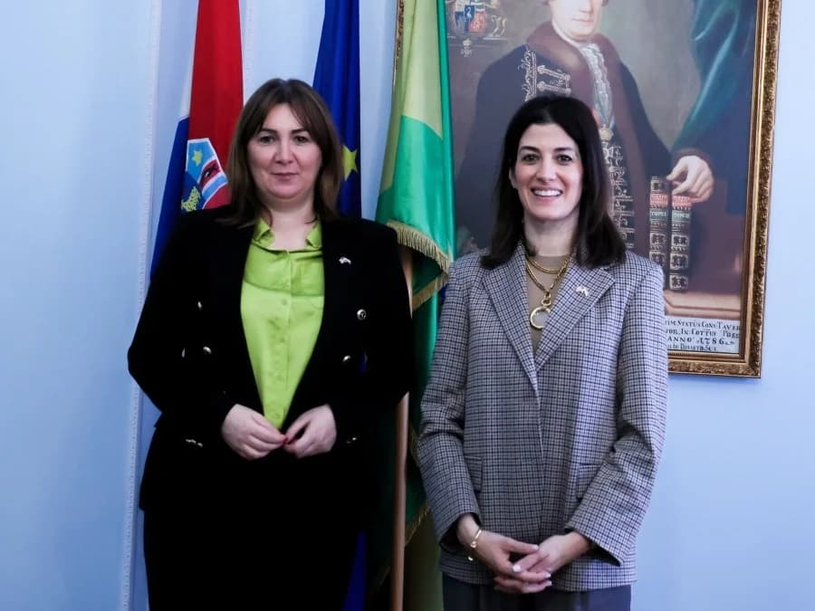 Veleposlanica SAD-a u Republici Hrvatskoj Nathalie Rayes u posjetu Požeško-slavonskoj županiji