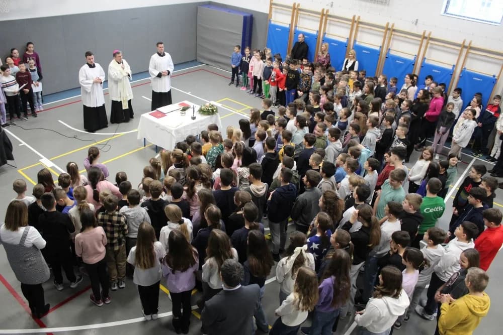 U požeškim katoličkim školama blagoslovom započelo drugo polugodište