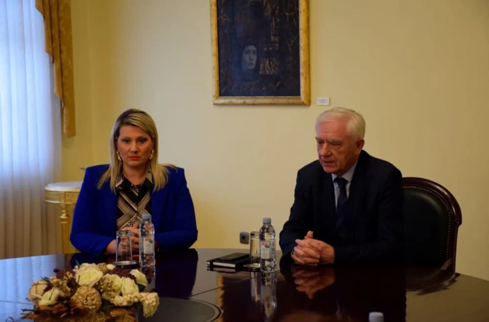Održan sastanak predstavnika braniteljskih udruga iz Domovinskog rata s gradonačelnikom Glavićem