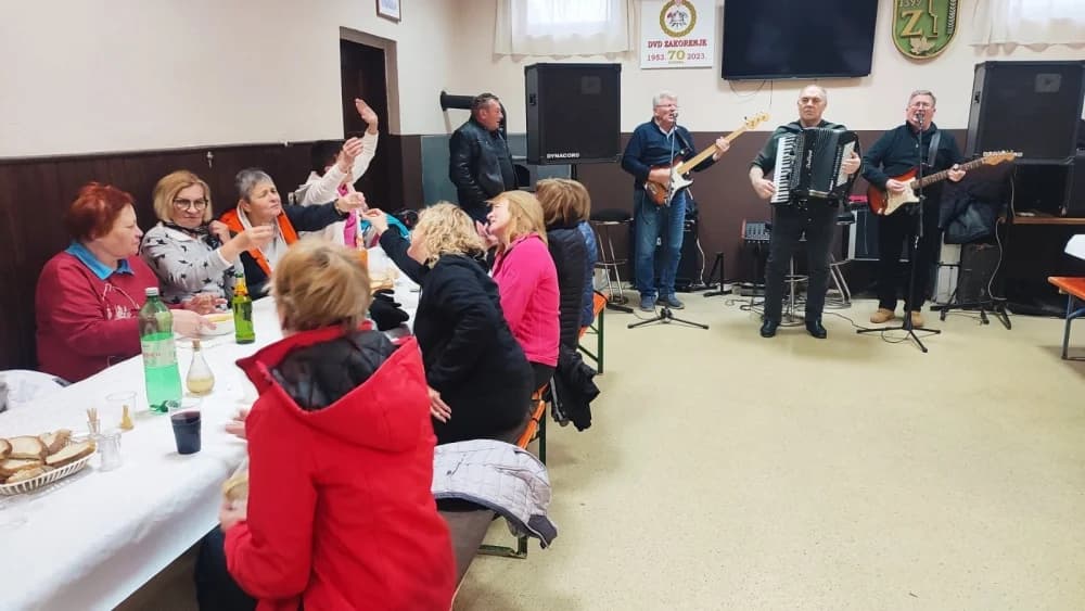 Zimska čarolija na Kapavcu: Tradicionalni pohod okupio planinare iz cijele Hrvatske