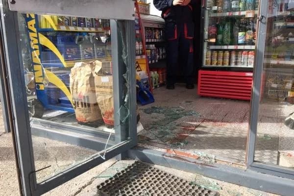 Provaljeno u trgovinu u Doljanovcima, otuđene cigarete i razni artikli